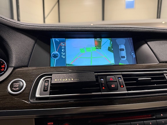 BMW 740d xDrive 3.0 6 cyl. 306 ch BVA / 154 910 km / Head-Up / Night Vision / Toit ouvrant / Cuir confort