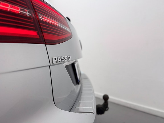 Volkswagen Passat 29 of 29
