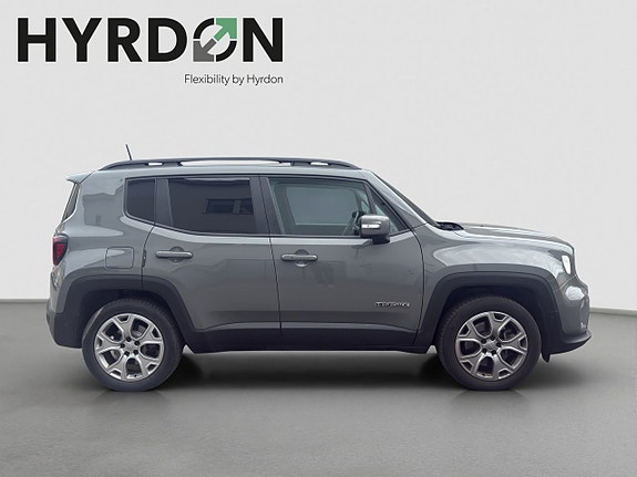 Jeep Renegade 8 of 15