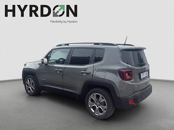Jeep Renegade 4 of 15