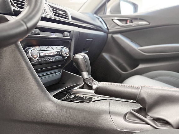 Mazda 3 17 of 24