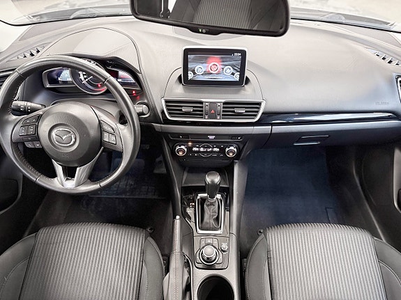 Mazda 3 2 of 24