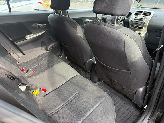 Toyota Urban Cruiser 7 of 9