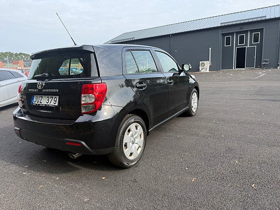 Toyota Urban Cruiser 4 of 9