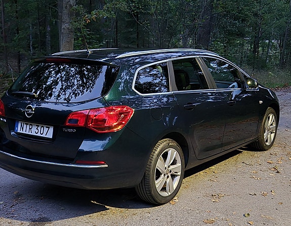Opel Astra 10 of 14