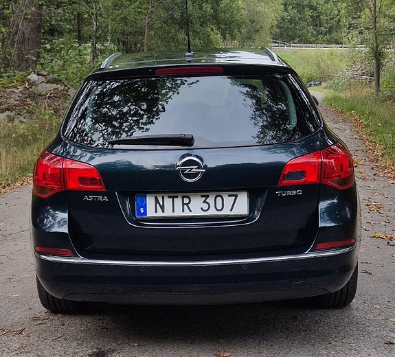 Opel Astra 12 of 14