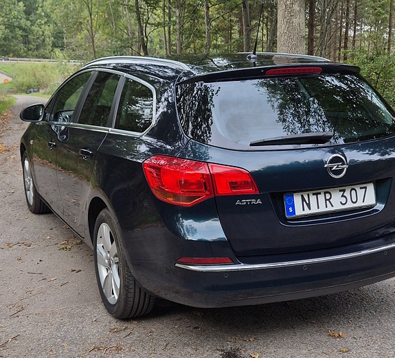 Opel Astra 13 of 14