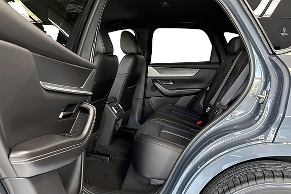 Mazda CX-60 14 of 30
