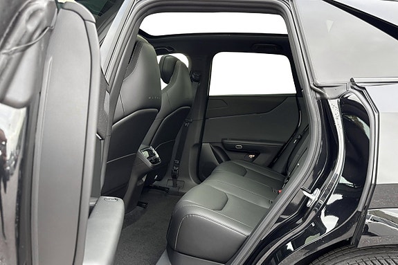 Mazda CX-6e 14 of 30