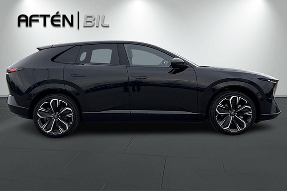 Mazda CX-6e 6 of 30