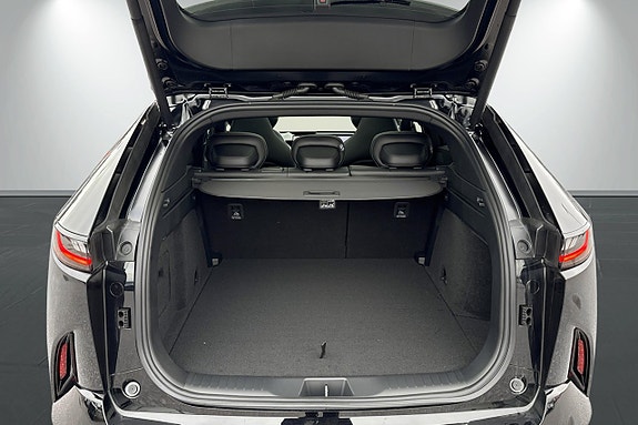 Mazda CX-6e 17 of 30