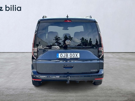 Volkswagen Caddy Maxi 4 of 6