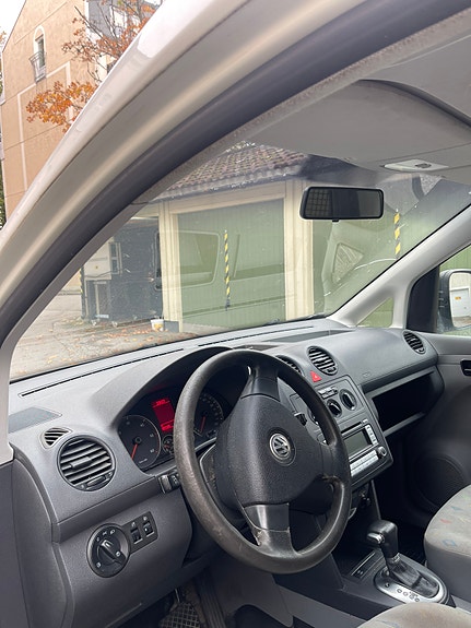 Volkswagen Caddy 7 of 7