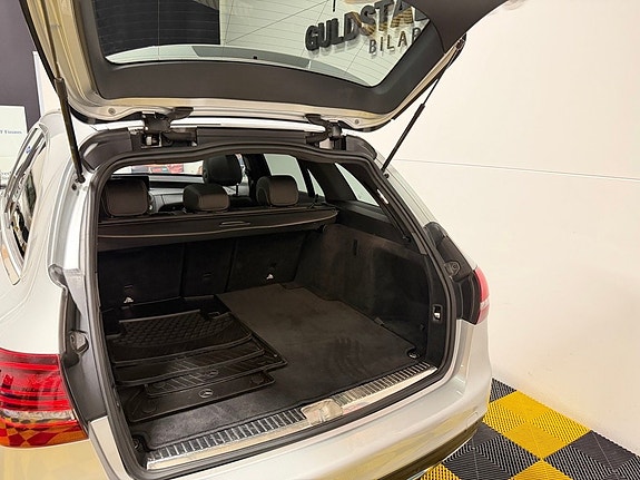Mercedes-Benz C220 d 17 of 30