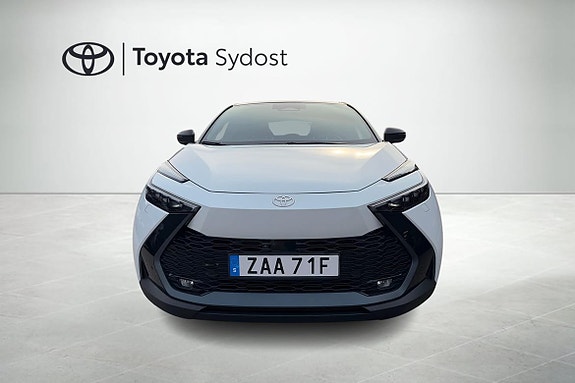 Toyota C-HR 6 of 21