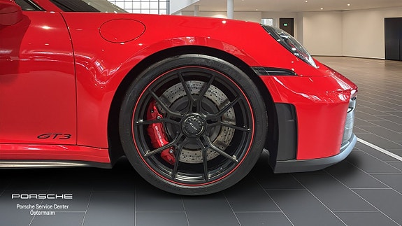Porsche 911 GT3 9 of 15