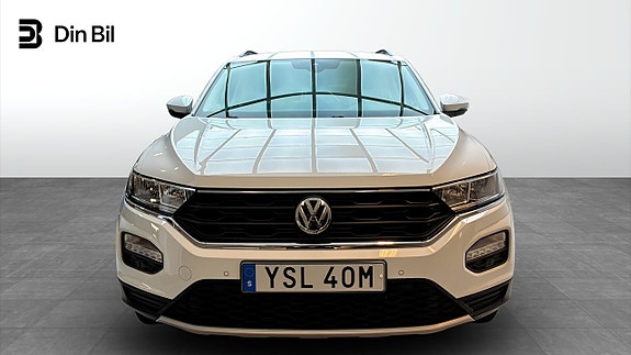 Volkswagen T-Roc 4 of 12