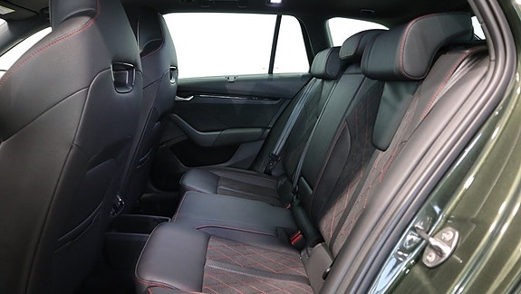 Skoda Octavia 8 of 21