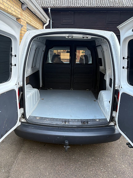 Volkswagen Caddy 4 of 5