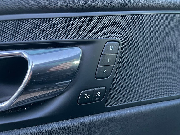 Volvo XC60 20 of 23