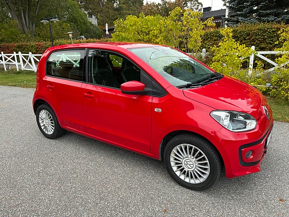 Volkswagen UP! 3 of 6