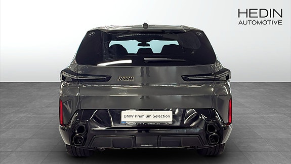 BMW XM 4 of 7
