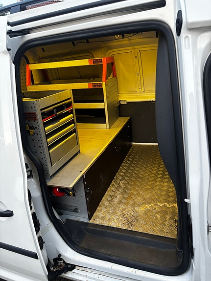 Volkswagen Caddy 8 of 13