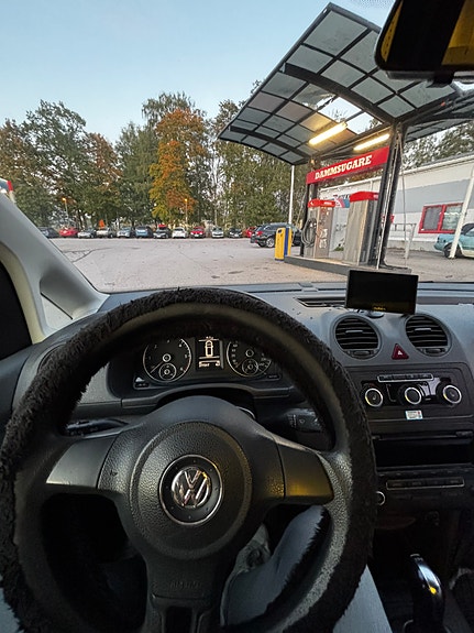 Volkswagen Caddy 7 of 13