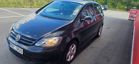 Volkswagen Golf Plus 2 of 6