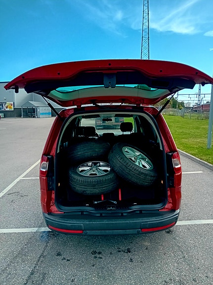 Ford Galaxy 7 of 10