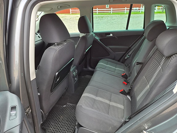 Volkswagen Tiguan 11 of 12