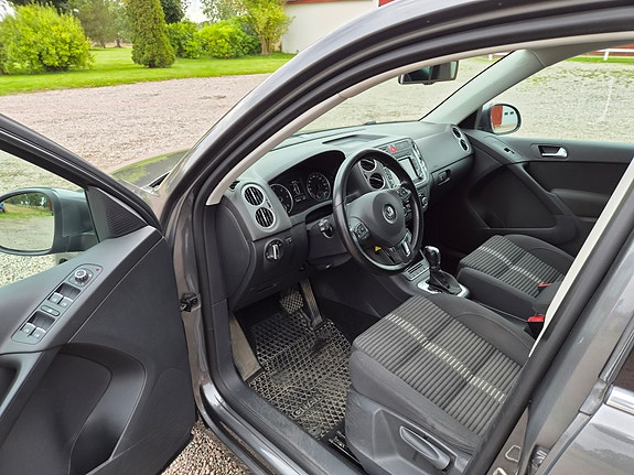 Volkswagen Tiguan 10 of 12
