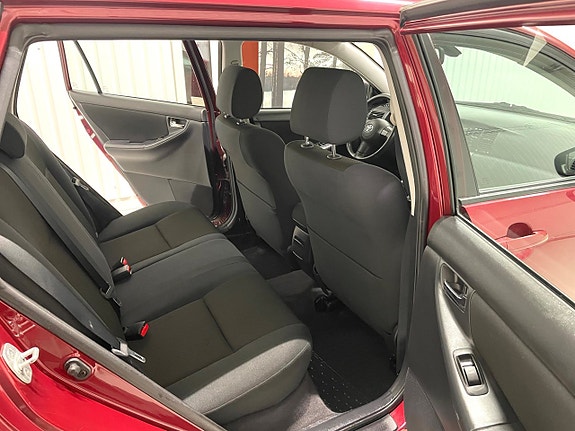 Toyota Corolla 18 of 30