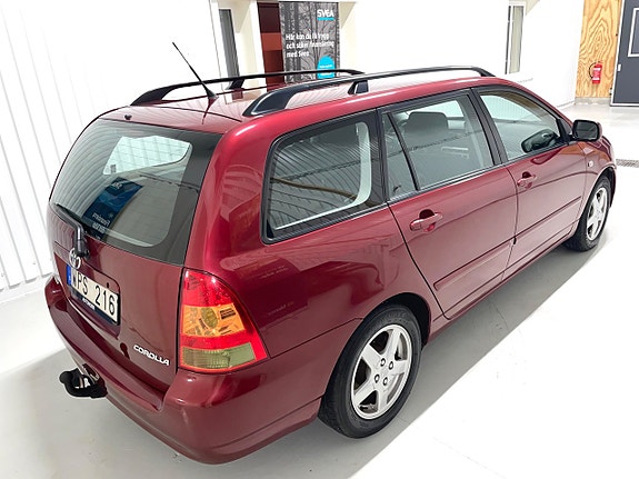 Toyota Corolla 4 of 30