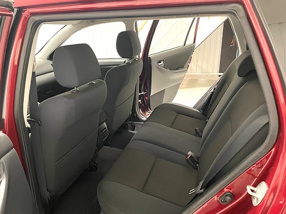 Toyota Corolla 17 of 30