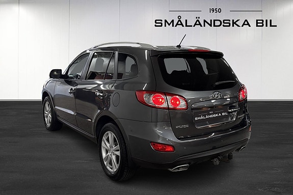 Hyundai Santa Fe 2 of 11