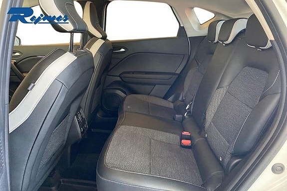 Renault Captur 13 of 19