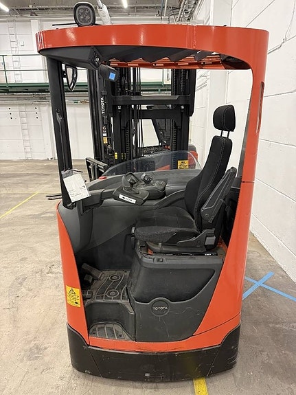 BT truck RRE 200HE 2 of 2
