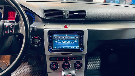 Volkswagen Passat 15 of 22