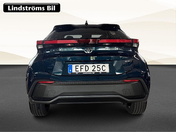 Toyota C-HR 8 of 18