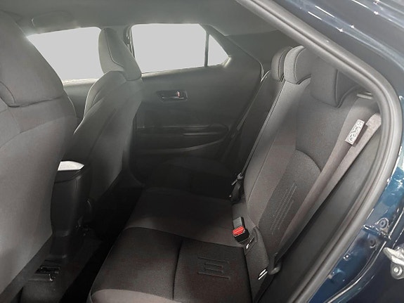 Toyota C-HR 10 of 18
