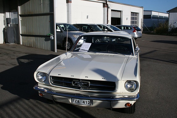 Ford Mustang 14 of 25