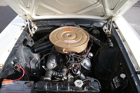Ford Mustang 18 of 18