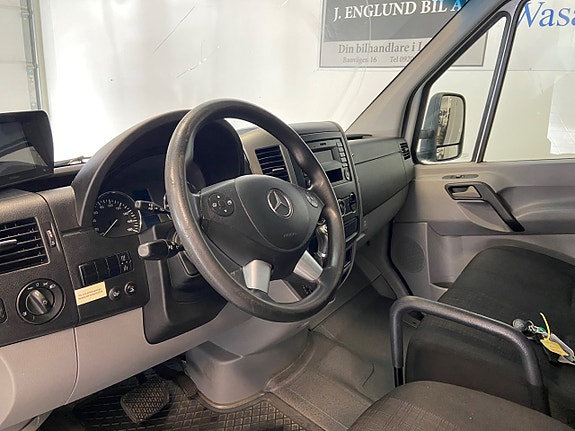 Mercedes-Benz Sprinter 316 2 of 8
