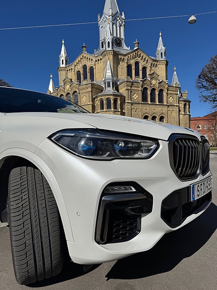 BMW X5 4 of 14