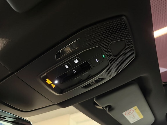 Porsche Cayenne S 19 of 27
