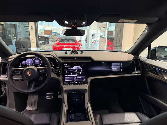 Porsche Cayenne S 21 of 27