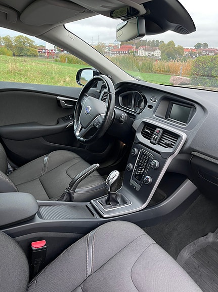 Volvo V40 Cross Country 4 of 5