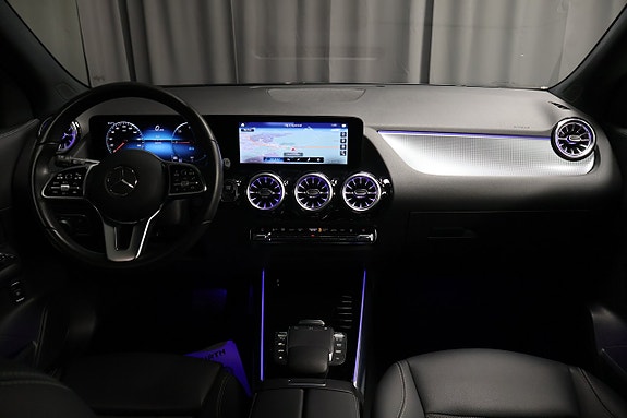 Mercedes-Benz EQA300 10 of 15