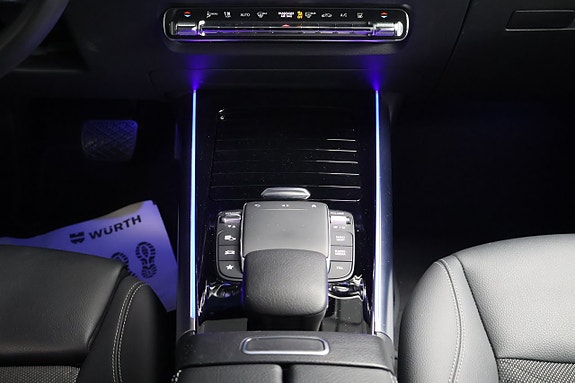 Mercedes-Benz EQA300 14 of 15